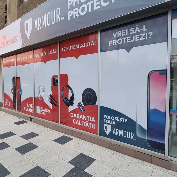 Partener Armour® — grafică pe vitrina magazinului